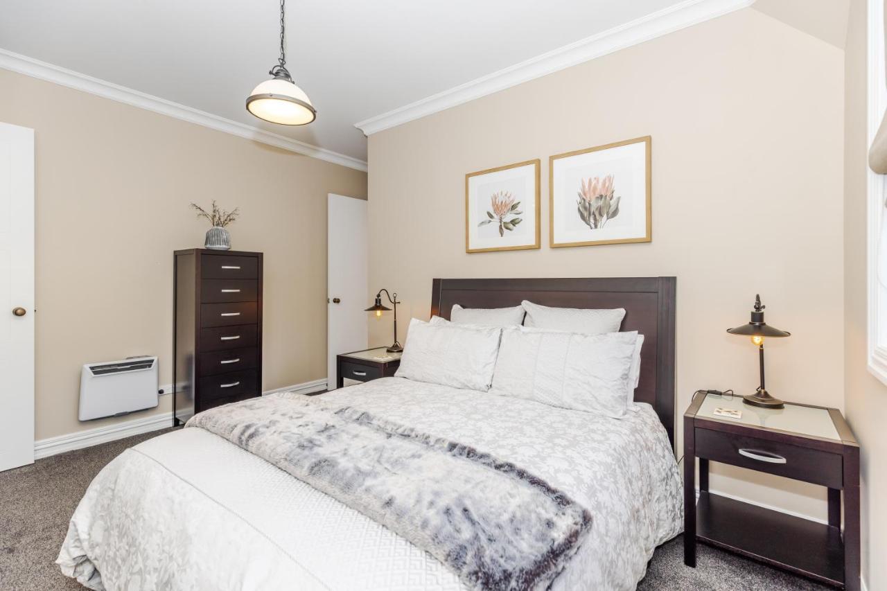 Sweet Magnolia 1 Or 2 Bedroom Suite St Kilda Cambridge With Complimentary Continental Breakfast Exterior photo